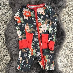 Little Sleepies Christmas print Zippy size 2T.